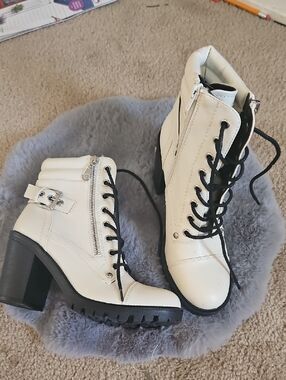 White Lace-Up Chunky Heel Ankle Boots - Women's Fashion
